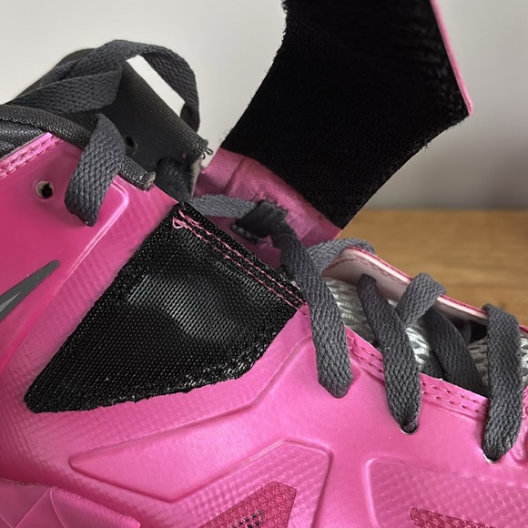 Nike LeBron Zoom Solider VII PINKEFIRE Youth High-Tops size 7 - Picture 9 of 11